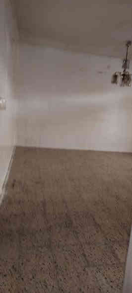 سلام وعليكم شقه اللايجار في حي الاخاء قرب كنيسة تيتانك المساحه ١٥٠ متر تحتوي الشقه ع غرفه نوم و هول واستقبل و مطباخ صحيات و طارمه السعر اللايجار ٣٠٠ الف ويا ماي ولا كهرباء
***********
***********
