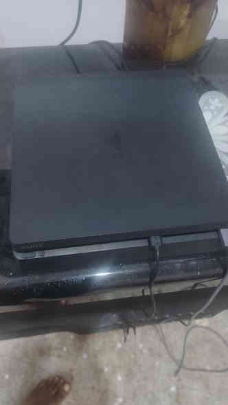 سلام عليك بلي ٤ للبيع سلم مهكر نضام ٩ ما مفتوح بلي نضيف مال بيت مو مال قاعه سعره ٢٧٥ مكاني بغداد حي النصر للستفسار ⁨***********
