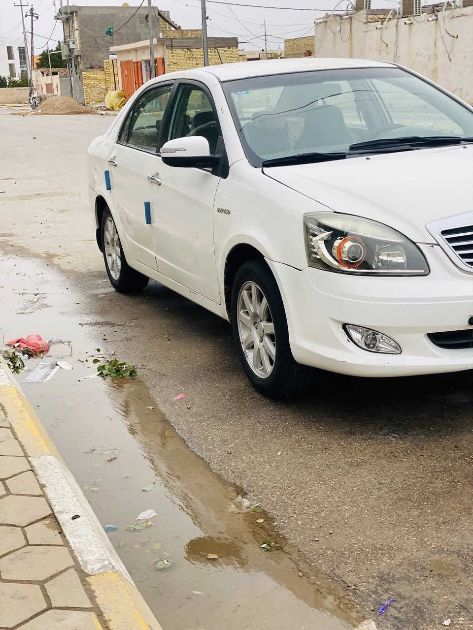 سلام عليكم سياره للبيع جيلي 2013 بسمي تحويل ثاني يوم كير مكينه كفاله السعر خاص المكان واسط النعمانيه الرقم ***********
