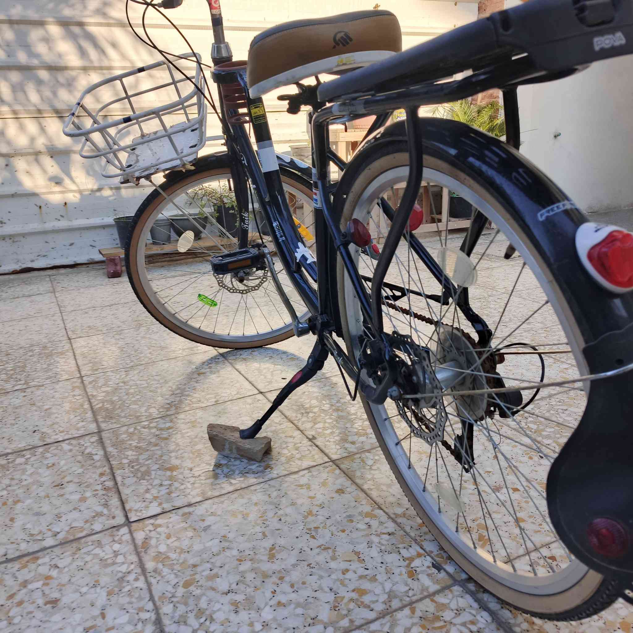 سلام عليكم متاح بايسكل للبيع ياباني أخو الجديد
السعر 150 وبي مجال لطيبين عنواني بغداد شارع الترعه
الأرقم ***********
