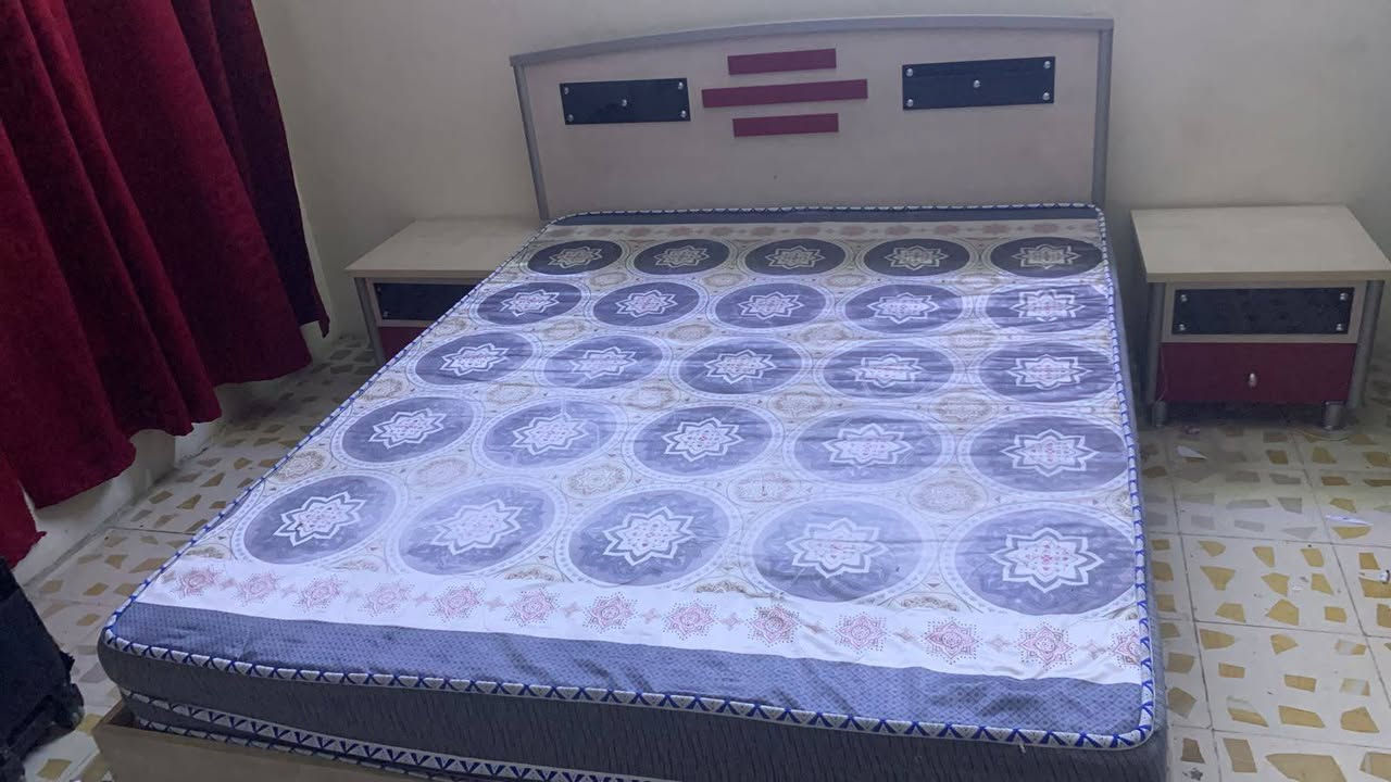 غرفه نوم نظيف للبيع مابيه كنتور ونظيفه مابيه اي كسر سعر 150وبيه مجال


**إذا كنت صاحب هذا الإعلان وتريد حذفه لأي سبب، رجاءا أرسل رسالة إلى الدعم الفني**