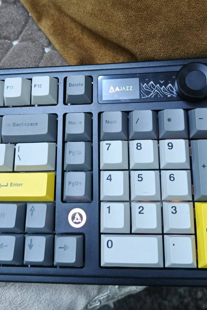 كيبورد الصلي ماركه عالميه وبي شاشه واضاءه  جديد سعره 50


**إذا كنت صاحب هذا الإعلان وتريد حذفه لأي سبب، رجاءا أرسل رسالة إلى الدعم الفني**