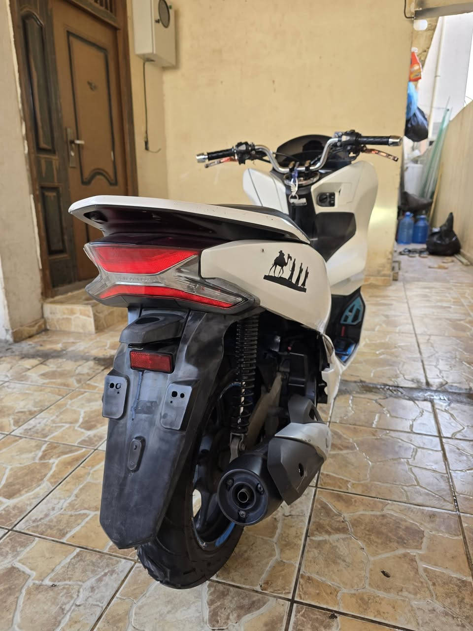 سلام عليكم بي سي اكس جيل الثالث ممشه دراجه ٩٢ لاف نضافه ٩٠ ،،،١٠٠ مي راديتر دهن موتل بانزين محسن وارد كوري بصمه السعر ١٨٥٠ العنوان كركوك حي لاسر والمفقودين رقم ***********
