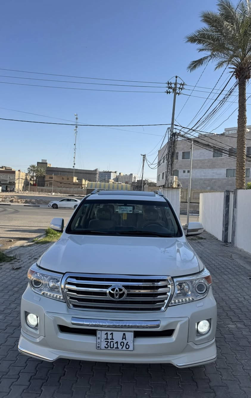 لندكرروز 2012
بريميه ومعروفه موصفات البريم سياره كفاله عامه من عده شبر بارد بلجنطه مكينه سته سلندر مامفتوحه ماشيه 200 سياره كلش نضيفه رقم بغداد بسمنه سنويه وهزه جديده سعره 338 سعره كلش مناسب (مكلف بلنشر )رقم للستفسار ‭٠٧٧٢ ٦٧٨ ٠٤١٥‬
***********
