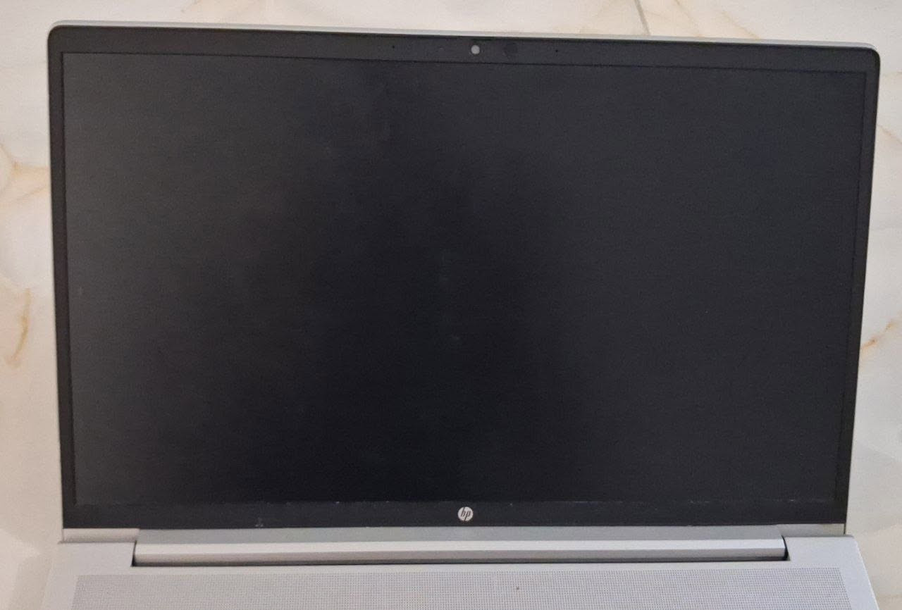 💻🔥 HP ProBook 450 G8 للبيع 🔥💻

✅ جيل 11 أصلي
✅ SSD NVMe سريع
✅ RAM 8GB
✅ شاشة 15.6 إنج
✅ مناسب للدراسة والدوام والأعمال والتصميم الخفيف

⚙️ المواصفات:
▫️ Intel Core i3-1115G4 Gen 11
▫️ RAM 8GB
▫️ SSD 256GB Samsung
▫️ Intel UHD Graphics

🚀 تشغيل سريع جداً
🔋 بطارية جيدة تعطي 4 ساعات عمل 
🧹 نظيف وجاهز للاستخدام

💰 السعر: 350,000 د.ع قابل للتفاوض للجاد
📩 مراسلة خاص


**إذا كنت صاحب هذا الإعلان وتريد حذفه لأي سبب، رجاءا أرسل رسالة إلى الدعم الفني**