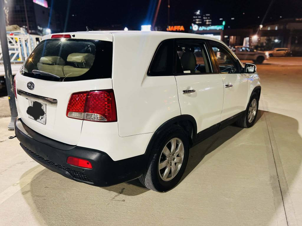 كيا سؤرينتؤ 2012.  98$   ***********.                    رقه م سليما نى   نمو نه ى جوا نى ٣ ريزكو شنو  مه كينه فى 6 بيلا ديه سه يا ره كه كه بسه هيج ده حمى نيه  موا سه نه وي به سه ر جوه ٨ كه لا غرامه ي تيايه دواي مه عامه له اي كيرمه وه بوت سفا ت فو ل فوله كيرو مه كينه به شه رت كامل فرن كراوه ته وه بي ده عموو ليدراو  سه يا ره هيج مه سرفى نيه و ما لى دؤ سته شوين سليما نى السليمانية, العراق
