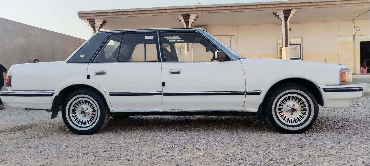 السلام عليكم للبيع سوبر موديل 85 رقم نينوى انكليزي بسمي سنويا لل31 محرك وكير اصلي صبق حزام بدون ضرر شرط التحويل السعر 45 بيها مجال مكان السيارا موصل جانب اليمن الستفسار علا هاذا الرقم ***********//***********

