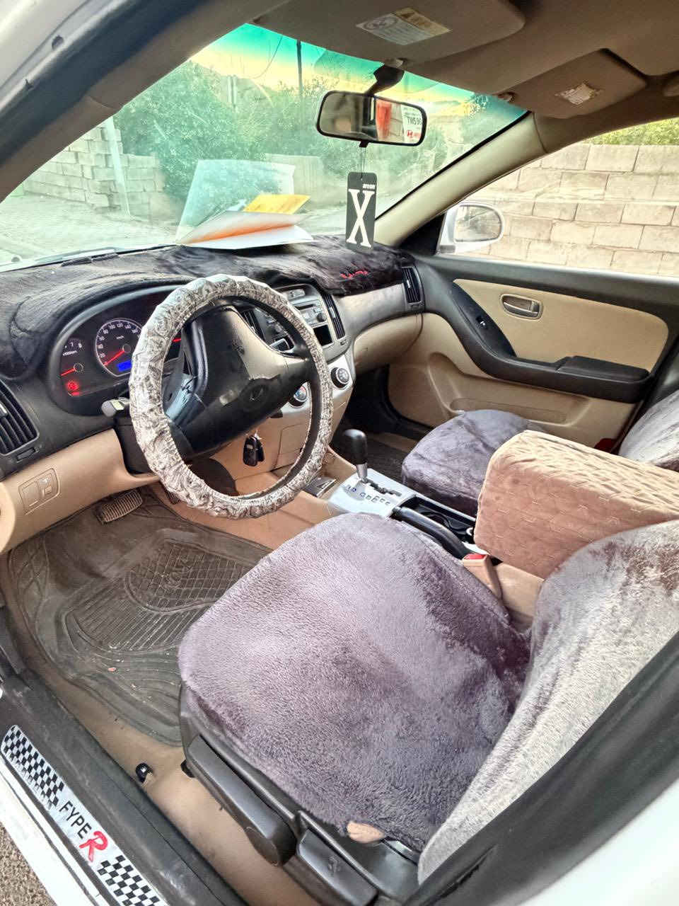 السلام عليكم…
للبيع بسعر مناسب جداً 99
هونداي النترا 2011 خليجي لون ابيض رقم سليمانية دولي سنوية جديدة بأسمناا…سياره خير من الله حيل حلوه واحلى من الصور…مواصفات نص فول 
محرك1600 شرط 
كير اوتو 
4 جام كهرباء 
بلاجكتور شركة 
يدات بيض 
وباقي المواصفات معروفة..
كير محرك صدر طخم تاير جدد جاهزة مجهزة بدون كل نقص…
سياره بيها نص الباب الخلفي وبيها نص الجاملغ الخلفي شوية بدون دواخل والباقي كفالة…
السعر99 وبيها مجال للشراي…
مكاني صلاح الدين الضلوعيه 
للاستفسار***********
