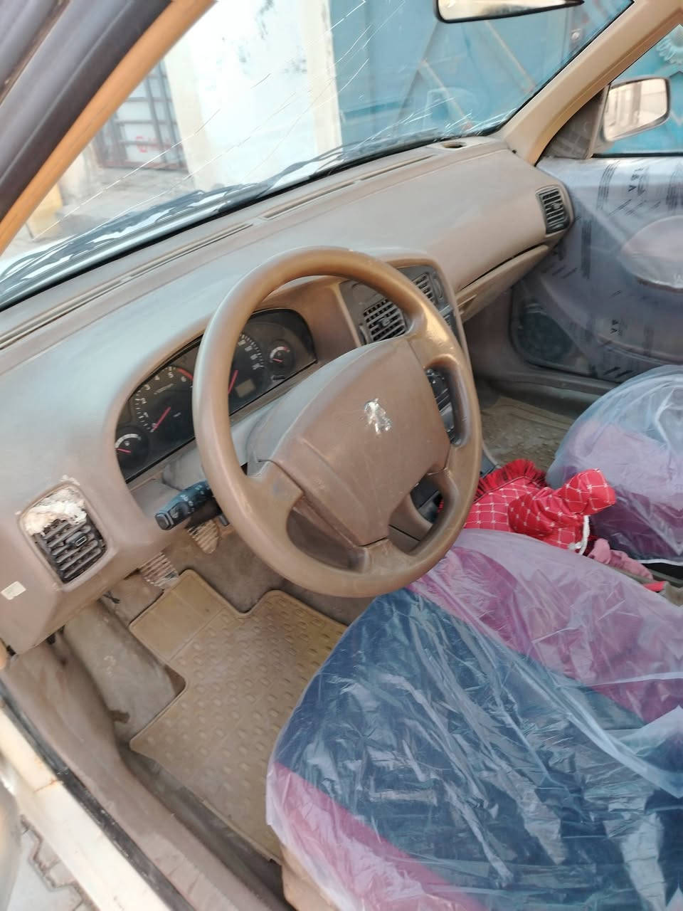 بيجو ١٠١٤ رقم بصره
سياره مصبوغه جماليه أثر زنجار وجراد وبيه خياسات قليل بالدوس مكينه وكير نضيفات الدواخل على لبلاد
الاستفسار الاتصال على الرقم ***********
السعر ٣٠ بيه مجال
