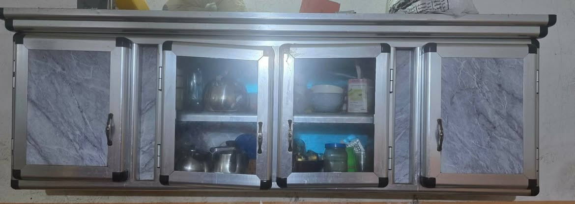 كاونتر قطعتين ب110 وبيه مجال الاستفسار الاتصال على هذا الرقم ***********
