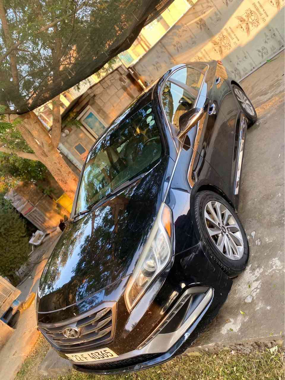 السلام عليكم 
سوناتا 2017 
السيارة وارد مكينة 2400 
ماشية 109 
السيارة جديدة كلش 
مكينة كير كفالة 
شواصي لغود كفالة 
فول موصفات لمتد 
دبل كزوز 
تحكم ستيرن جهتين شاشة كار بلي 
كشنات تدفئة 
مقاعد جلد مطعم مخمل 
السيارة ليبل واحد 
حادثها خلفي فقط وجه السبير و حتى الدعامية نفسها 
ولا قطعة صبغ 
مكانها السيدية 
*********** 
تاخذ السيارة متصرف ربع
بانزين كله محسن 
دهن اكسادو بغداد, العراق
