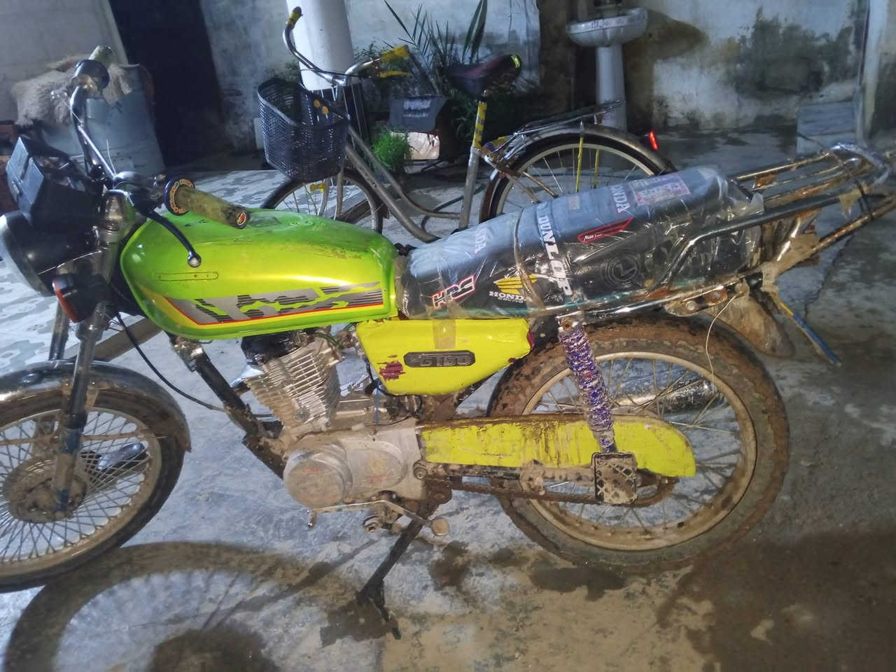 دراجه للبيع المكان تقاطع القدس والسعر 275 متوا كخاص


**إذا كنت صاحب هذا الإعلان وتريد حذفه لأي سبب، رجاءا أرسل رسالة إلى الدعم الفني**