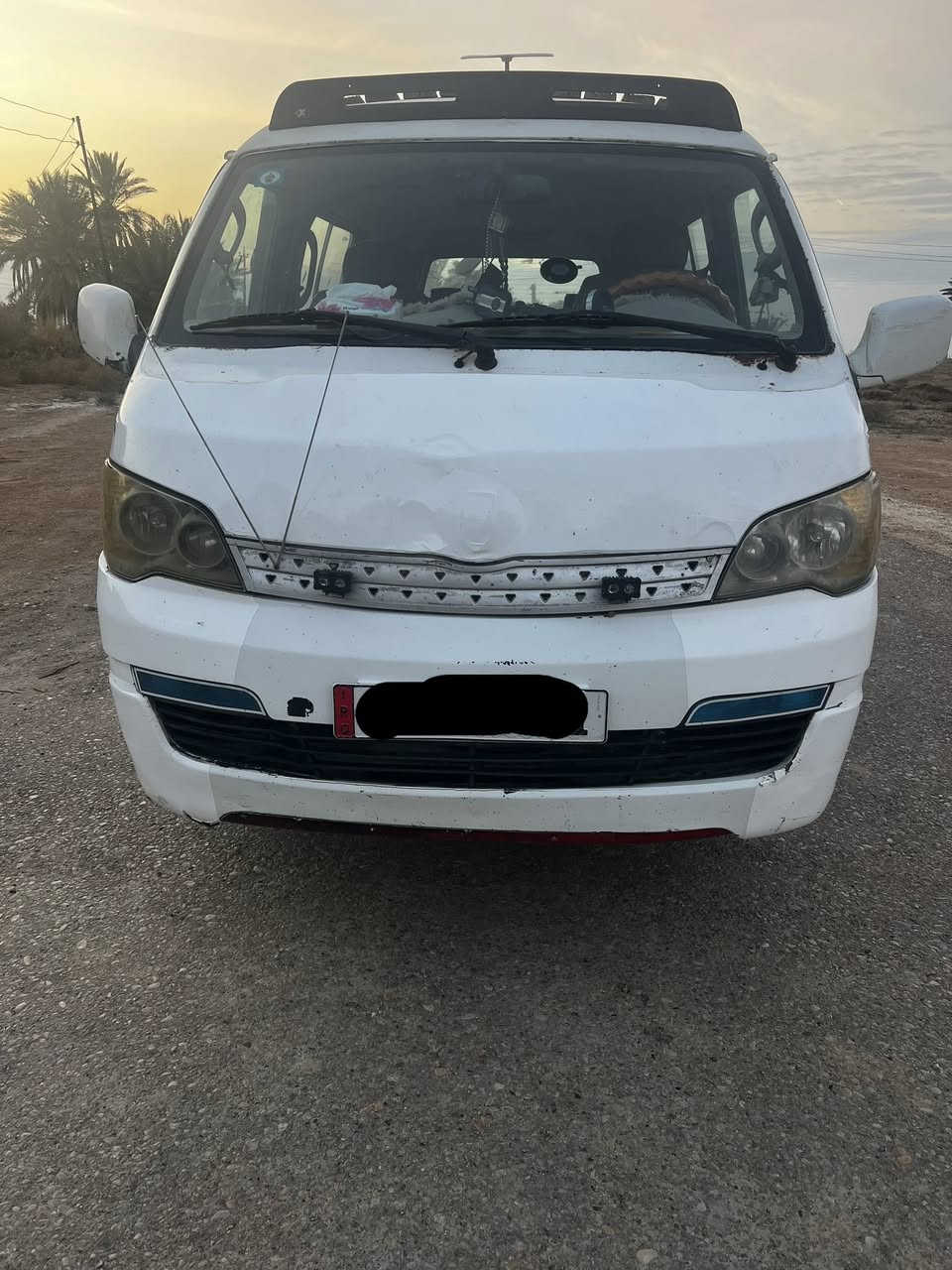 السلام عليكم 
من رخصة صاحب الكروب H1جمبي ناصي موديل 15راقمً بابل انكليزي باسمي تحويل مباشر خط وبحث وهيئه تاخذ مصفر وغرامات خطها ماناقله خطها القديم مسيب كربلاء مكينه ونجيً 6شادها قبل شهر حاويهً كير عادي خير من الله حداديه اماميه وخلفيه قبل سبوع الله شاهد 100% بيها ضربه بالبجم مامعدله باقيه علىً وضعها مخلي عليها فابلون واضح بالصوره دواير معمره بيه معجونً وره باب السايق بسيط سعرها 70وبيها مجال مكان السياره واسط قضاء الحي للاستفسار 
***********
***********
