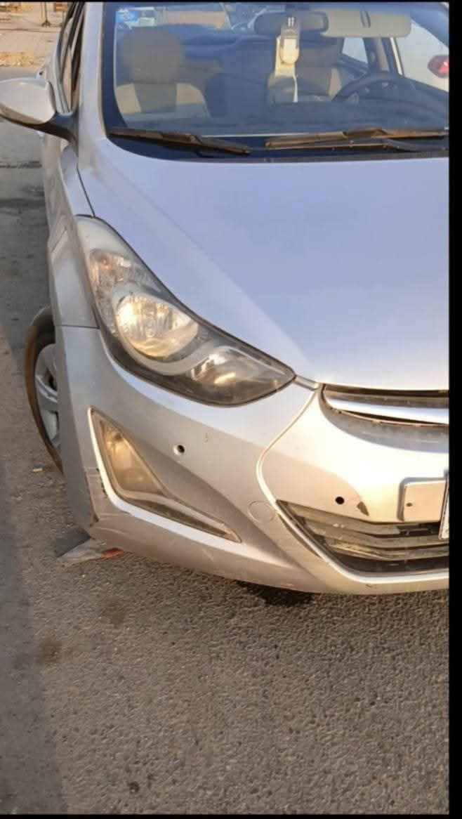 رقم نكليزي بصره 

سنويه الحد 2030 

تخم تاير 

حداديه 

تبريد عوزه شي بسيط 

كهربايات جاهزه 

شاشه كامره خلفيه 

***********. متواجد واتساب شراي يتواصل مستعجل عل بيعه الشطره, ذي قار
