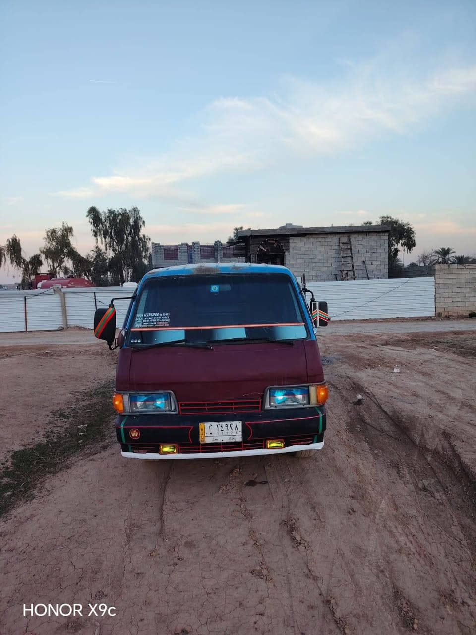 السلام عليكم 
كيا بنكو 1993 رقم بغداد للبيع 
كير ومحرك آكسل شاصي خير من الله 
قمارة وربع سيارة جاهزة 
سنوية مشروع وطني ل2027
تحويل مباشر سيارة مال شغل 
السعر 43
مكاني بلد طريق السيد محمد 
للاستفسار   ***********
                 ***********
