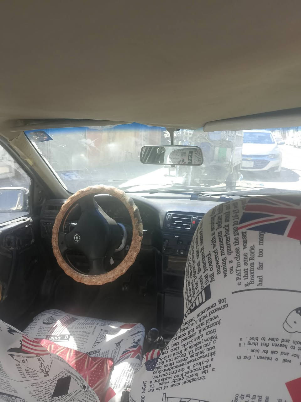 سلام عليكم.
فكتره 92 محرك 16 سنويه جديده رقم نجف دولي محرك وكير نضاف كهربائيات كلها شغاله تخم تاير جديد باتري جديد سعر 20 قفل 
واتساب ***********
