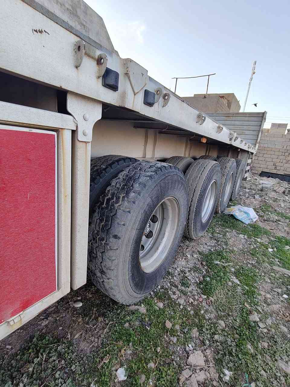 للبيع عربانه حداده غسان 2024 طول 13و60مع  جناب ارتفاع 165 متر و 65سم. الجناب مامشتغل ولا درب تخم تايرات عربانه جاهزه للشغل فصخ وربط سليمانيه السعر 210$ دفترين و 10 مكان العربانه طوز صلاح الدين اي استفسار الاتصال ع الرقم: ***********
