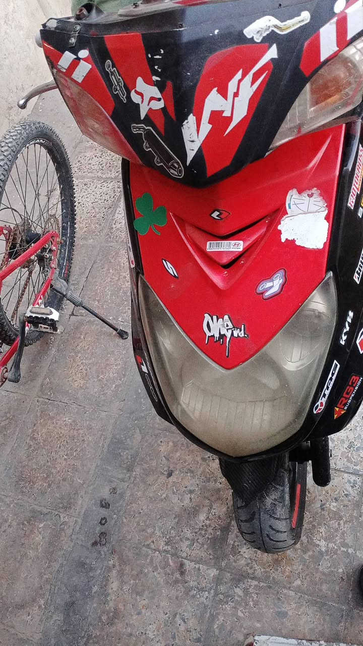 السلام عليكم
دراجه سكنس فحل 140  نضيفه مكينه مكفوله جيب فيتر وتعال افحص دراجه نقص كهربائيات السعر 500 عنواني بغداد متواجد واتساب وهذه رقمي ***********
