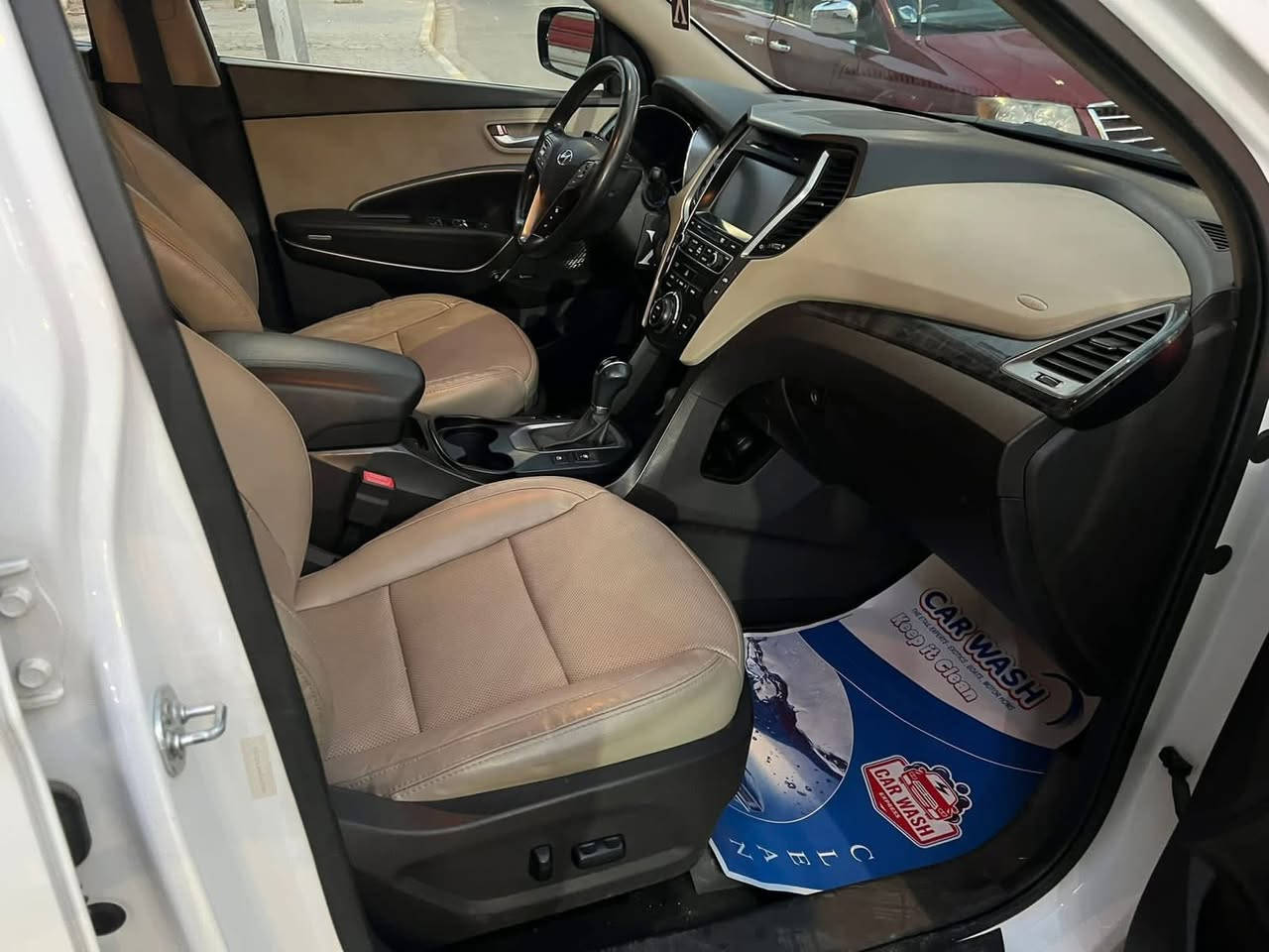 للبيع سنتافي 2017 فول مواصفات 1/1
السيارة نضيفة وجاهزة للاخير 

4 سلندر 2400 gdi sport fe 

حادثها جاملغ ايسر وبنيد مبدل وصور الحادث مرفقة 

لا لغود ولا شواصي رقم بغداد 11 انكليزي 

المواصفات 

كشنات كهرباء 

كشنات خزن وضعيتين

تدفئة وتبريد اربع مقاعد 

تدفئة ستيرن 

تحكم ستيرن كامل 

فور ويل 4WD

بصمة دخول وتشغيل 

صندوك كهرباء ذكي 

بردات خلفية 

كامرات 360 درجة

رادار امامي + حساسات 

مري قلاب 

مراية وسطية تعتيم 

حساس تشغيل انارة 

انارة ترحيب بيدات الباب 

تبريد قطعتين 

3 انظمة قيادة 

نزول منحدرات 

سعر السيارة 15800$ وبيها مجال للطيبين 

تواصل وتساب فقط ***********
