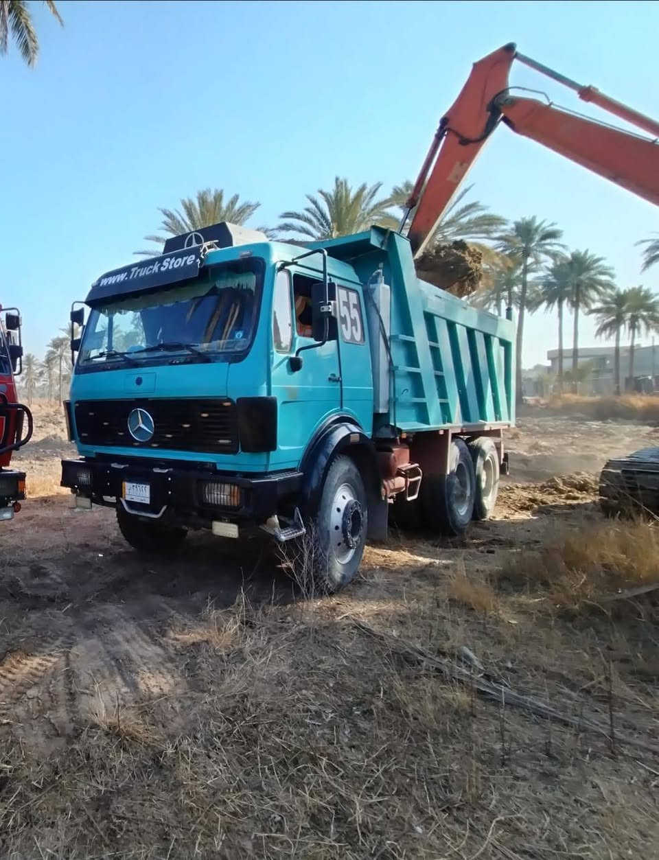 السلام عليكم للبيع سياره جاهزه للبيع  مكينه 28 كير 160 مجموعه جي اف سنويه قلاب تبريد تخم تاير سياره خير من الله شغله العنوان كربلاء المقدسة رقم مبايل *********** السعر ٣٦٠
