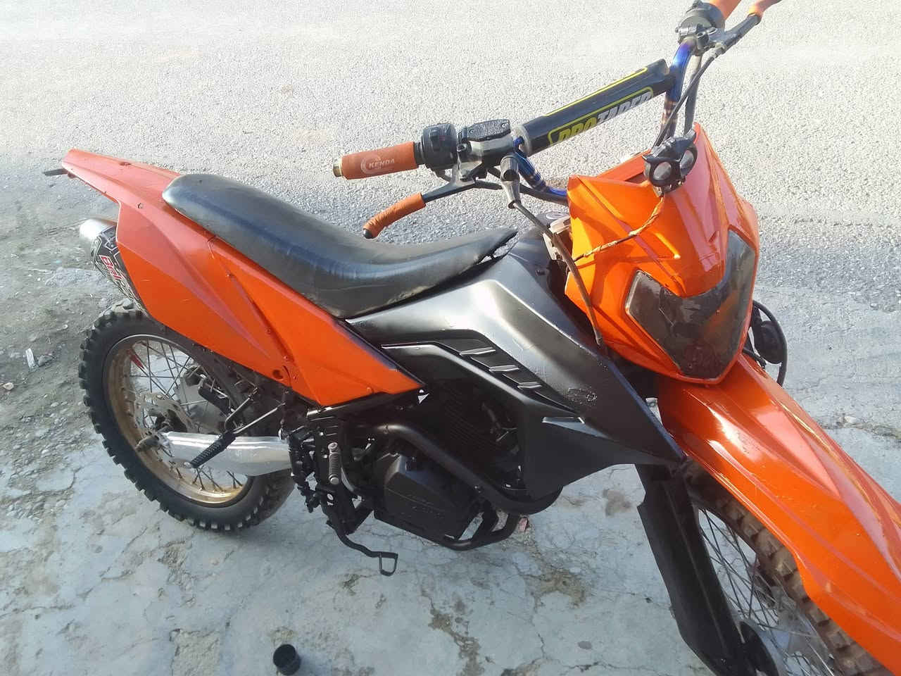 البيع قفاز موديل 2020 دراجه كل عيب مابيه بس بريك واره مابيه سعره 450 كروس هم عادي


**إذا كنت صاحب هذا الإعلان وتريد حذفه لأي سبب، رجاءا أرسل رسالة إلى الدعم الفني**