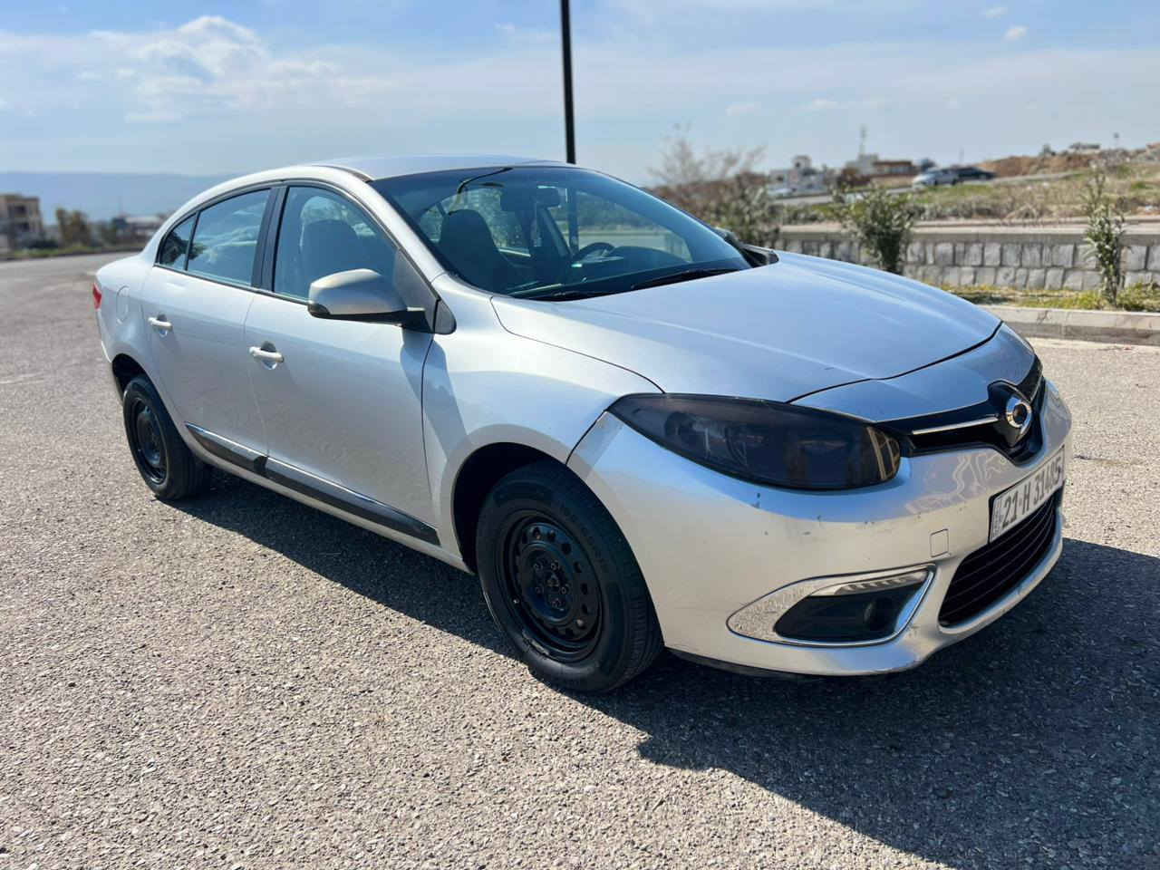 فلونس ٢٠١١يه ك بارجه بو ياخ بي نو ته بريد تو ماتيك abs سه نه وي و ره قه م تازه به شه رتي كيرو مكينه بلا د مكينه تبدّا تا يه تا زه بي ته قه و ره قه زو ر باكو بيكشه به شه رتي تحول وكا له نرخي 68كه مك مجال( ***********)(***********) السليمانية, العراق
