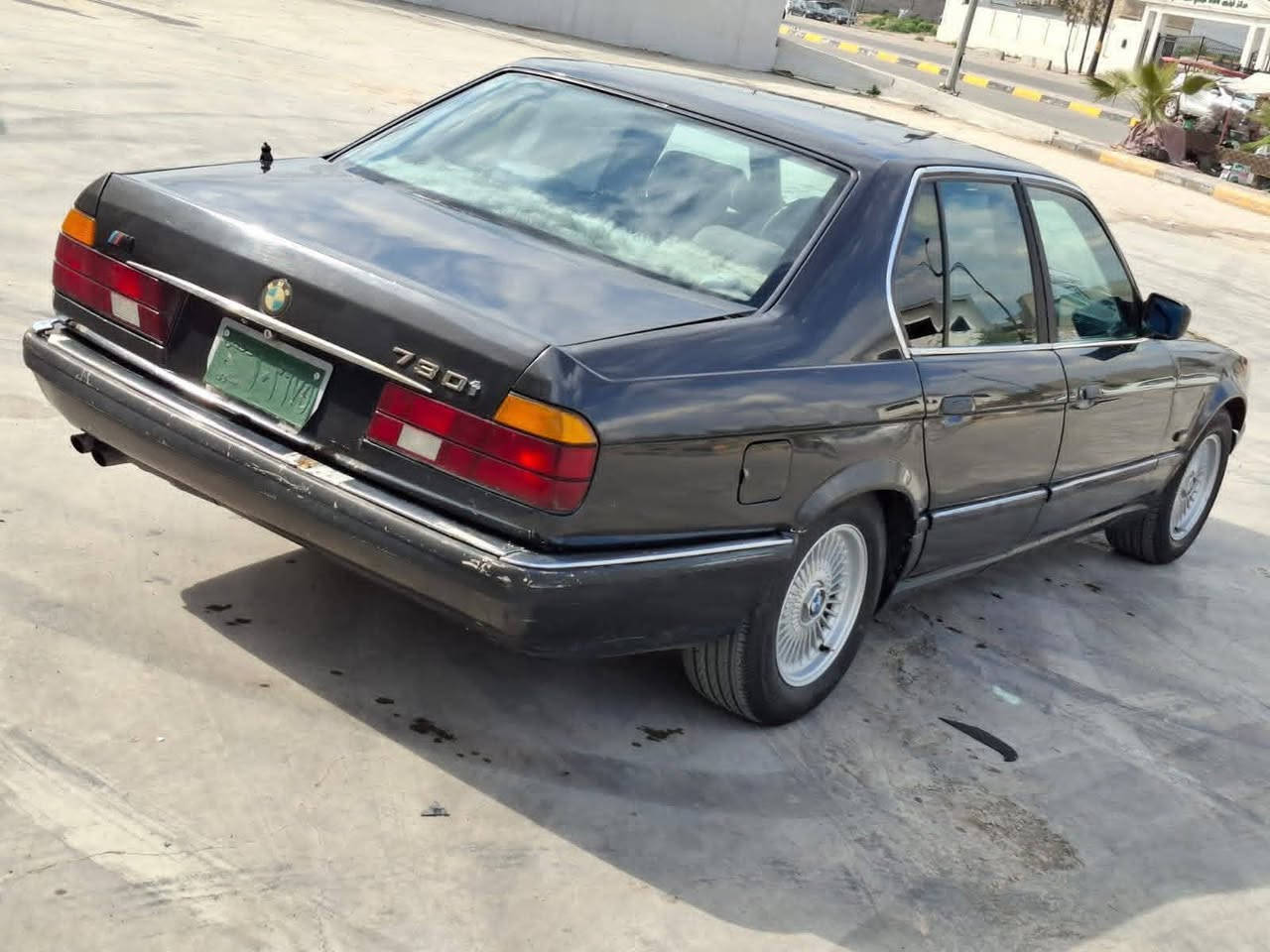 السعر 29$$ *********** / ***********
بيئم موديل 1990 حجم 730 مكينه كير شرط صبغ عام بدون دواخل طخم تايرات جديد طخم أمامي خلفي جديد كير توماتيك جامات كهرب شاشه كاميره ويل كب كهربائيات شغاله كوبون بانزين موجود شرعي موجود شرط التحويل
