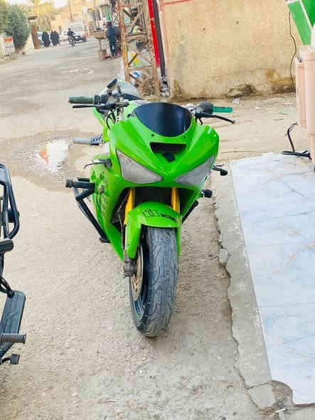 سلام عليكم
للبيع!!! 
كاوسكي 636 نينجا موديل 2004 دراجة كلهة بلادية الستيرن البلاد موجود مكينة وكير وكهربائيات كفالة شرط ع فصلة ادامة من نوزلات من ثلاجة من بلكات اصلية كلهة كاملة الف مذب عليهة دهن جديدة صار يومين من بدلتة 
السعر 24 وبيهة مجال 
مكاني ورة البوابة مال حسينية مال راشدية شراي اتصل 🗣📲📞***********
