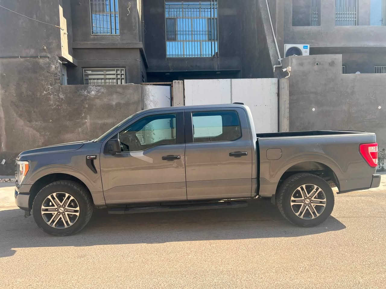 فورد F150 لون نفطي فئة (stx (flixble fuel كير تعليك
محرك 5000 تنفس طبيعي رقم اربيل بأسمي تحويل مباشر سنويه تنتهي 29 السيارة باب طويل وبدي قصير حساس خلفي كامره دواره بيهه رادار تحذير اصطدام امامي وخلفي دفع رباعي ومودات قياده رباعي ثقيل وخفيف وثلج ورمل وجر مقطوره والتبريد قطعتين
حادث بيبان ثنين عكس السايق مصلحات ومصبوغات
السعر 3 شدات
العنوان بصره ابو الخصيب نهرخوز
***********
***********
