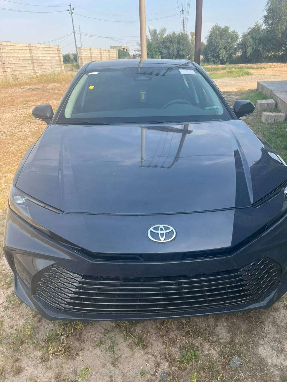 للبيع | كامري LE Hybrid 2025 أمريكي
🚘 اللون: سمنتي مميز
📍 الموقع: تكريت قضاء العلم
📞 للاستفسار: ***********

المواصفات:

* موديل 2025 (وارد أمريكي)
* فئة LE Hybrid
* الممشى: 23 الف ميل
* محرك هايبرد اقتصادي جداً باستهلاك الوقود
* 3 أنظمة قيادة (Eco / Normal / Sport)
* رادار أمامي
* حساسات النقطة العمياء بالمرايا (Blind Spot Monitor)
* مثبت سرعة ذكي
* نظام المحافظة على المسار
* نظام التحذير من الاصطدام الأمامي
* كاميرا خلفية
* Apple CarPlay و Android Auto
* تشغيل هادئ وأداء ممتاز
* السيارة نظيفة جداً وحالتها ممتازة وجاهزة للاستخدام

ملاحظة:
تم تبديل البنيد فقط .
كاتي تترقم ابيل هزه جديده فقط ترقيم

💰 السعر: 200
