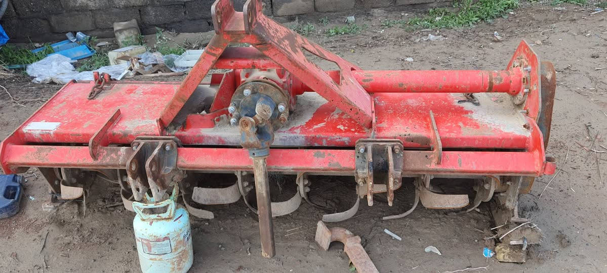 سلام عليكم كاروضه للبيع موديل ٢٠١٣ دشالي جدد بدون كاردن جديده رايدهه رقمي ***********٠ب ٢٧٥٠
