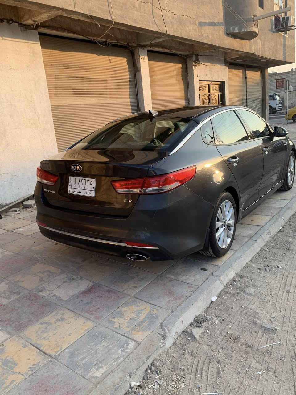 سلام عليكم
كيه ابتيمه للبيع 2018 

وارد امريكي سياره بسمي 

مكينه 2400 GDi 

 موصفات EX

شاشه كبيره 

تبريد خلفي امامي 

كشنات جلد بلاد +كهرباء 

3وضعات جلوس 

بصمه مري شفط 

حساس خلفي وكامره دواره وبعد بيه موصفات 

حادثه بنيد فقط بدون دواخل 

السعر 125 

***********
