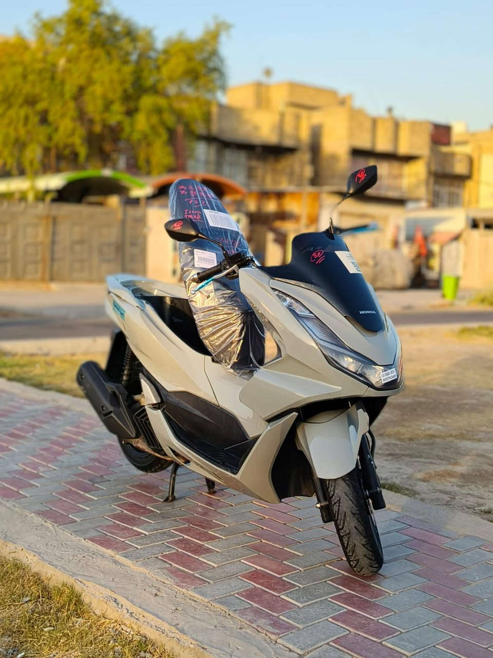سلام عليكم.... 
دراجة  (PCX)(جيل الرابع)🛵 للبيع
دراجة شلعه معدل كهربائيات كلهه شغاله 
دراجة جديده بلاديه 
أي نقص مابيهة
جيب فيتر وتعال افحص
العنوان بغداد مدينه الصدر  الاستفسار الاتصال على الرقم 📞 ***********
