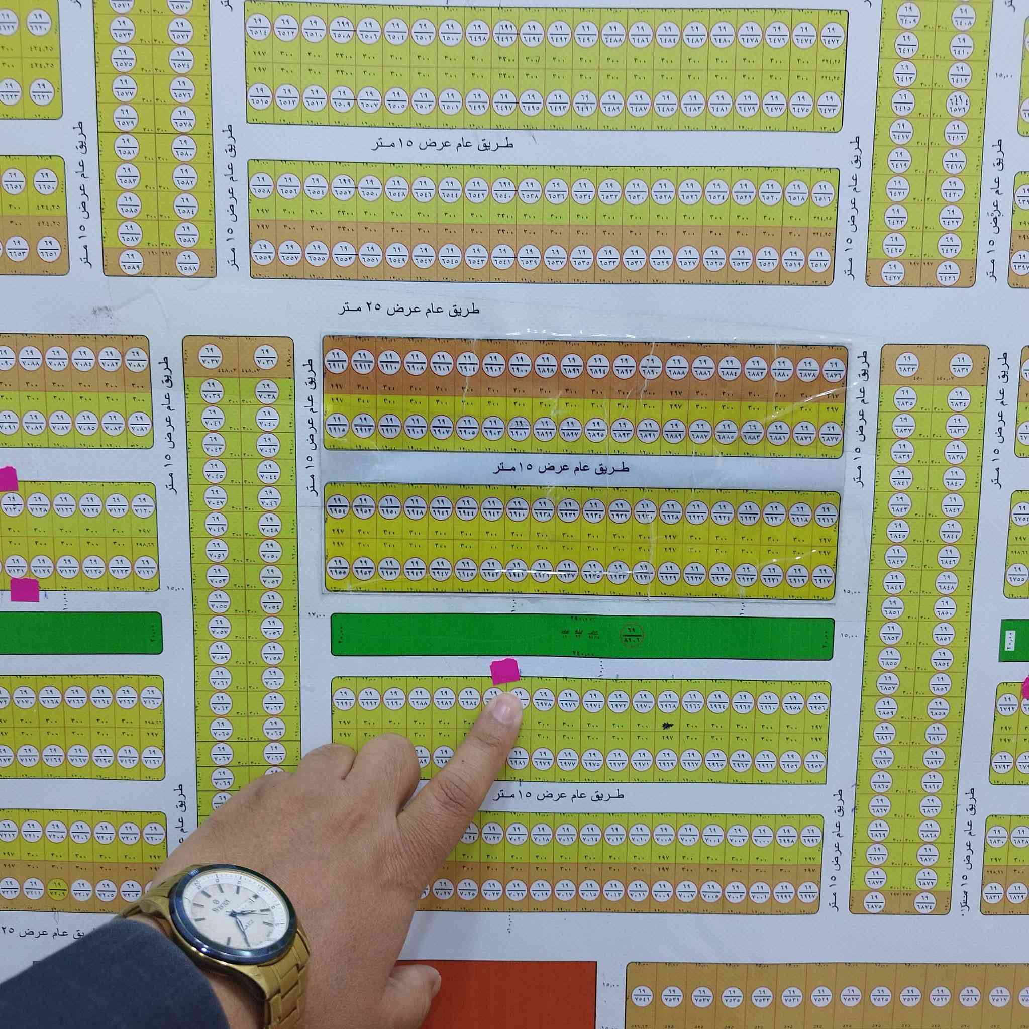 🏡🔥 عرض مميز من مكتب الرمال للعقار 🔥🏡
📍 قطعة أرض للبيع – الكرمة
📌 مقاطعة 69 الصبيحات
🔹 المساحة: (    600   ) م²
🔹 الواجهة: (   24    ) متر
🔹 النزال: (    25    ) متر
🔹 عرض الشارع: (     40   ) متر 
🔹 الموقع: مباشرة على حديقة وتشجير 🌳
🔹 موقع راقٍ وهادئ ومناسب للسكن  أو الاستثمار
🔹 سند رسمي أصولي ومضمون ✅ قرب مدينة الجواهري✅ 
💰 السعر: (   35 مليون     ) دينار
السعر مناسب ومنافس – قابل للتفاوض للجادين فقط
⚡ فرصة لا تعوض في منطقة مرغوبة وتشهد إقبال كبير
📞 للاستفسار والحجز:
مكتب الرمال للعقار
📍 الفلوجة – شارع 60 – مجاور نادي الصمود
📩 مراسلتنا خاص أو الاتصال على الرقم: 
☎️ ***********واتساب 
☎️ ***********
☎️***********
