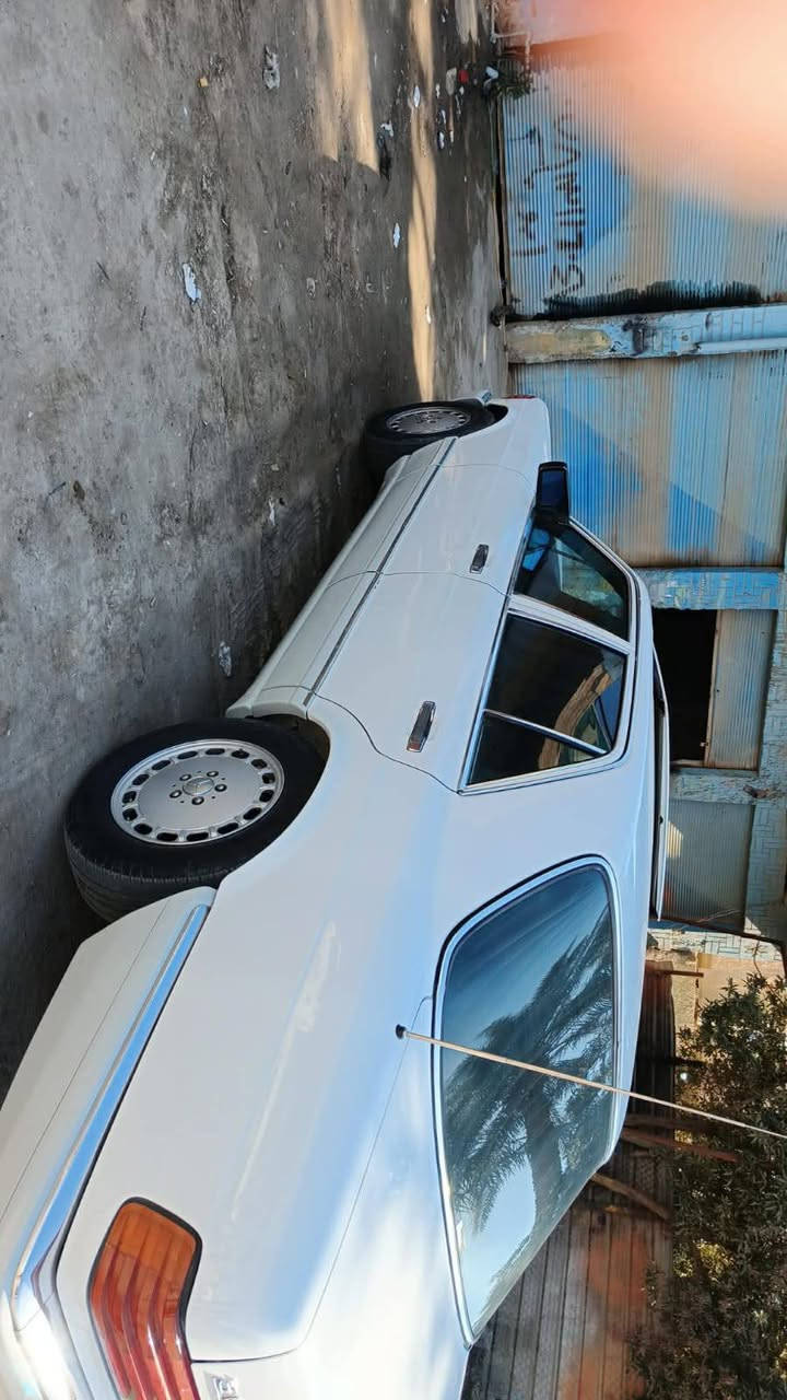 مارسدس موديل 1990
كير محرك كفاله  سياره مابيها اي نقوص 

تحويل ثاني يوم سنويه 2030 
مكان مسيب حي المعلمين 
سعر65مستعجل عليها وبيها مجال للشرايه 
للاستفسار ***********
