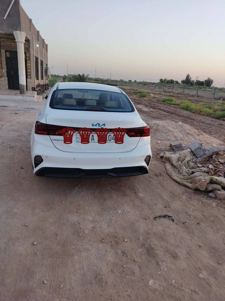 السلام عليكم  البيع سيراتو موديل 2023خليجي مكفوله رقم  قادسية موجود  السونار  الاستفسار***********
