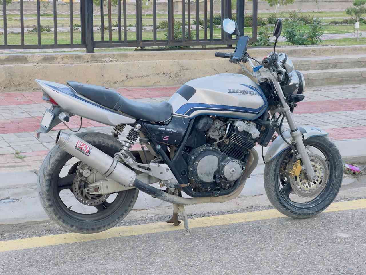 يالله هونده سيبي فور جيل الاول للبيع سعر مليون 250بيه مجال مكاني زويه البونمر ***********
