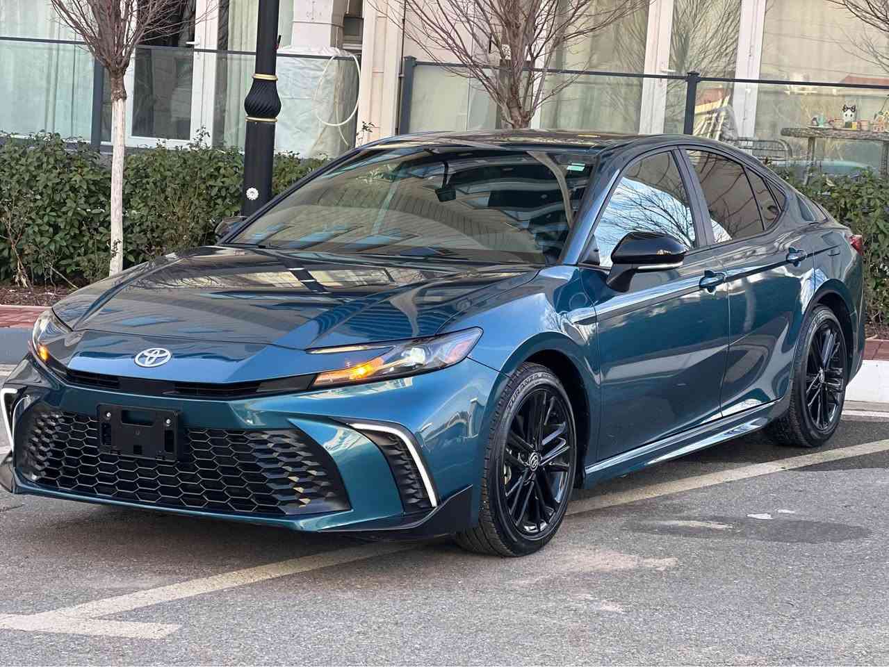 کامری ٢٠٢٥ هایبرید 
کامل  ڕاداری ٣٦٠
کشن جلد ، کشن کارەبا 
موبایل جارج ، USB 
تحکم ستیرن . شغال ،
٣ مود ( سپورت ، ئیکۆ ، نورمال) .  
١ دەرگا بۆیاخە ، 
پێش کبس 
جوانترین ڕەنگی کامریە ، 
٣ مانگ کاتی لەگەڵە 
4T1DAACK0SU083552
تیل / *********** السليمانية, العراق
