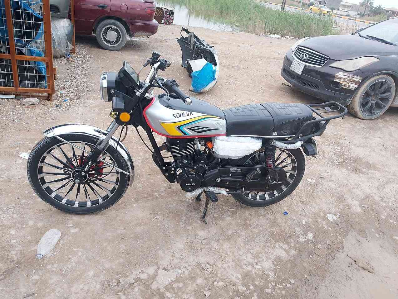 دراجه للبيع موديل 25 كاملهه كلهه شغال مابيها نقص اوراق بيها 🌝
سعر 700بيها مجال قليل

مكاني ديالئ خالص هبهب

رقمي ***********
