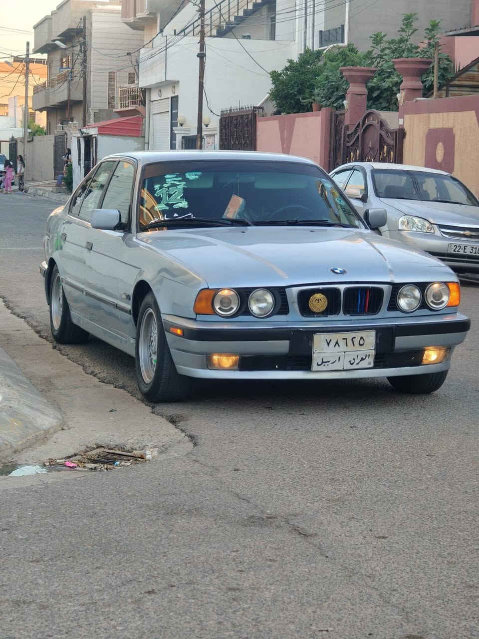 سلام عليكم
بي ام للبيع او مراوسه حسب القناعه
موديل 1995
 525 كبس 
كير اوتماتيك 
السياره فول فقط ما بي سلايت
4 جامات كهربائي 
نظام ABS 
4 تايرات جديد 
تبريد ويا سلف 
كشنات جلد 
قفل مركزي بجم عريض 
سياره دبل أيرباك 
السياره بدون حوادث كله عل وضع شركه 
فقط جاملغ الامامي من سفحت السكن بي شبر داخل 
كهربايات كله شغال 
العنوان كركوك 
السعر 63 وبي مجال 
رقم ***********

رقم واتساب  ***********
