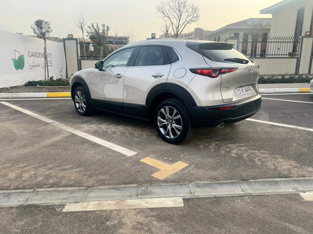 Mazda CX-30 premium 2024 
یەک پارچەی بۆیاخ
فول مواسەفات
ڕادار ٫ داتاشۆ ، سندوق شەفت، سڵایت ، کوشن کارەبا خەزن هیتەر  ، دەبڵ ئەکسل ، دوو مۆدی لێخوڕین ، موکەبەرەی بۆس، پێشی کەپس. زۆر مواسەفاتی تر

3MVDMBDM4RM662980  : ڕەقەم شاسی 
نرخ : $17400
*********** - WhatsApp
