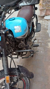 07710330993  رقم بغداد صار اله شهرين عندي ورايده ب٣ملايين