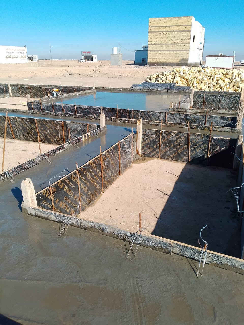 بناء هيكل بلوك  200 متر  سعر 25
بناء هيكل طابوك 200 متر سعر 35
شغل درجه اولى بصره فقط ***********
