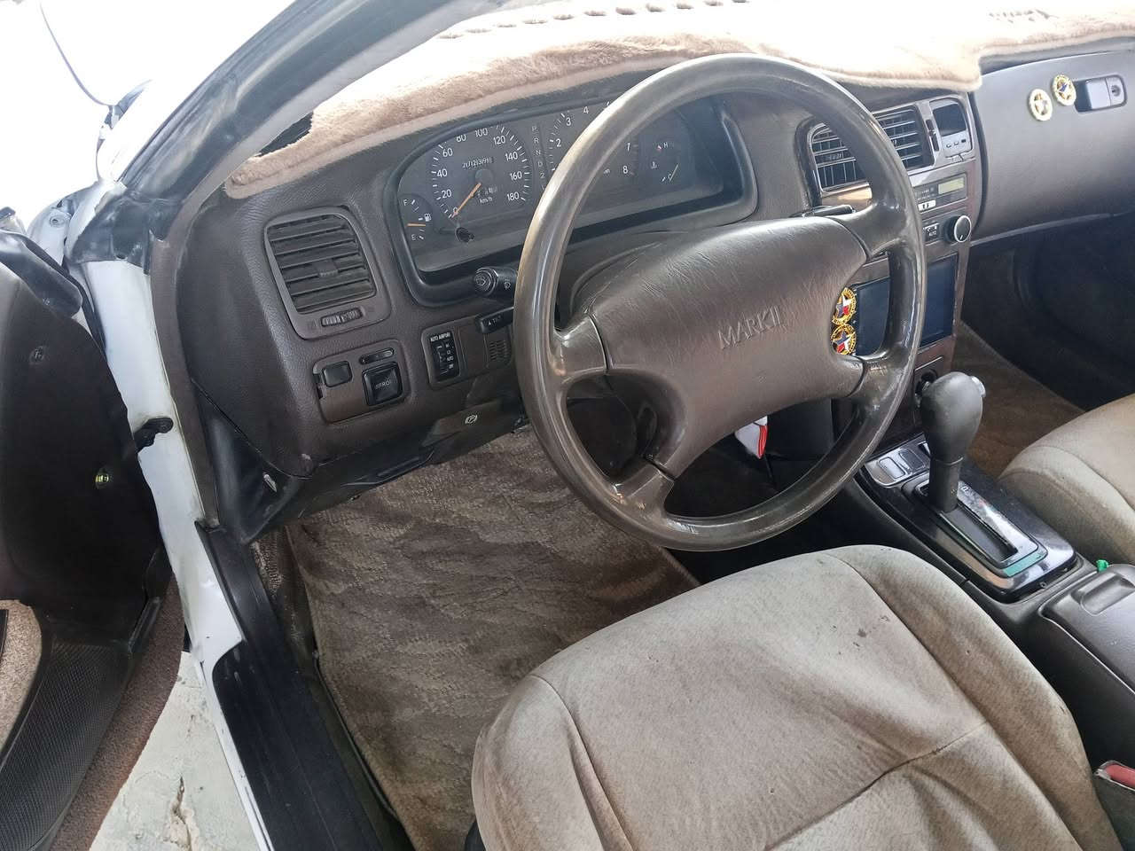 سلام عليكم للبيع مبارك نفخ موديل 1993انباردولي بسامينه مكفولة من الكص والضربة القويه 
سنويه ل2030 حداديه جديدة تخم تاير مكينه وكير جدد مكينة ثنين ونص كهربائيات كله شغاله غرفه جديده 
ترايك للبصرة
السعر 68وبيه مجال المكان النجف العباسيه 
تفاصيل اكثر أتصل ***********
ملاحظه غير متواجد عله النت
