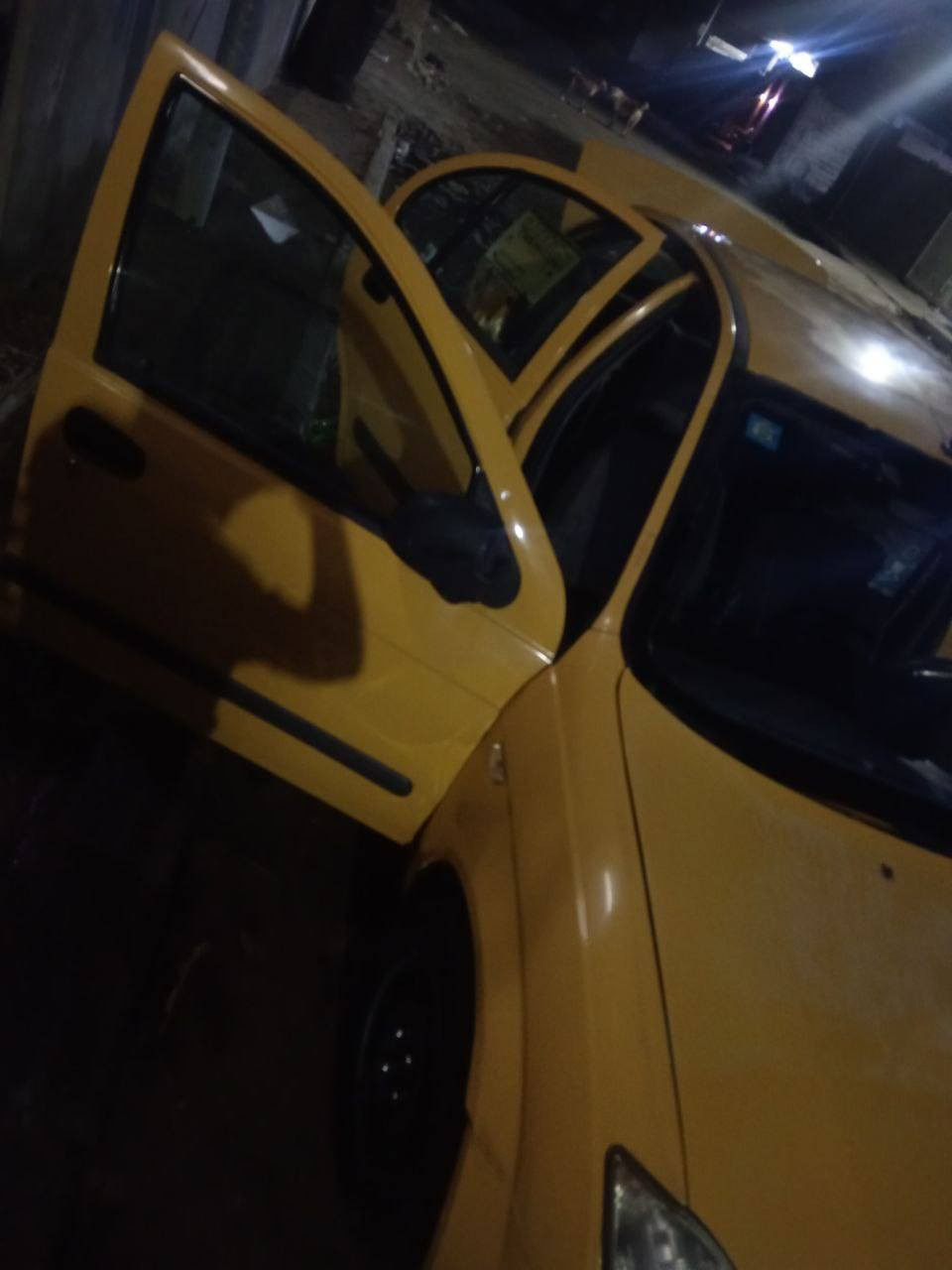 سياره طيبه للبيع موديل2014 السياره حلوه ونضيفه مكينه وكير كفالة تخم تايرات قبل سبوع شاده بدلت توني درايمات بس الصدر مبدلته السياره جاهزه ربع مذب عليه السعر 35للستفسار أكثر هاذه رقمي ***********
