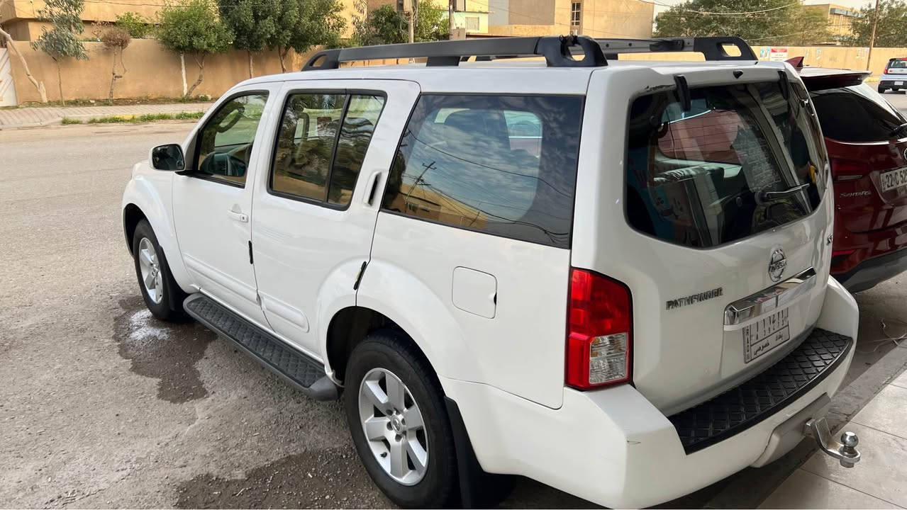 نيسان بافندر خليجي 
موديل ٢٠٠٨ 
رقم بغداد مشروع وطني باسمي

السيارة جديدة بمعنى الكلمة 
و شوفتها احلى من الصور 
وكلشي موضح امامك بالصور  
السيارة مكفوله من الحادث و الصبغ 
والبارد و الايرباك والشخوط

جديدة ما ناقصها اي شي الي ياخذها الف دينار ميصرف عليهه
مكينة وكير مكفولات 
صدر امامي خلفي جديد
تخم تاير جديد 
تبريد تدفئة كله شغال

السيارة مواصفات SE  مو فارغه 
فتحة سقف
ترايش بوب
وشاشة 
حساس اطارات 
سنترلوك 
بلاجكتورات 
ويل كب
سبعه راكب 

العنوان ديالى بعقوبة 
السعر ١١٢ وبيهه مجال بسيط للشراي الجاد
للاتصال *********** بعقوبة, ديالى
