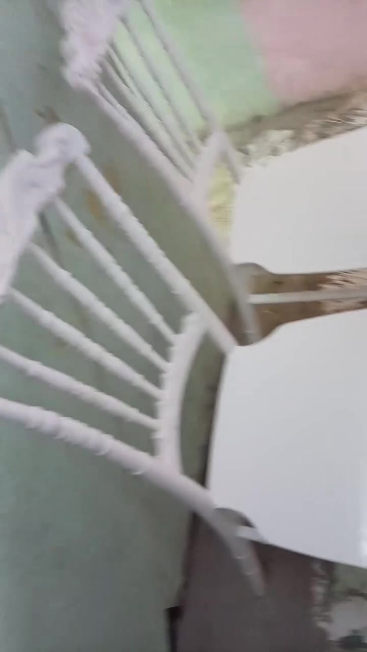 ميز طعام جديد كلشي ما بي مسعجله علي بيعته 80قفل توصل علي رقم ***********
