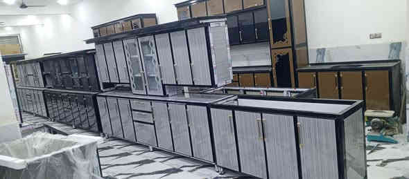 شهاب · العنوان مغربة شيشان ثانيه قرب صيدليه الواحه  ***********
