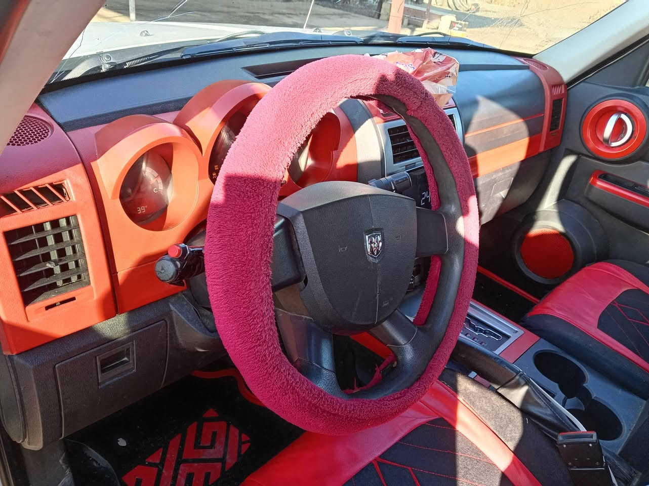 السلام عليكم دوج امراوس سياره حلوى مال جناي امراوس حسب القناعه***********
