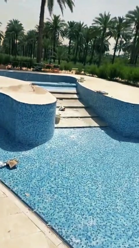 مو كل المسابح تنبني بشكل تقليدي…
هنا الإبداع يعزف ✨🎸
البرية حوّلنا الفكرة إلى تحفة هندسية… مسبح بتصميم كيتار بتنفيذ احترافي وتفاصيل تخطف النظر.
لأن شغلنا مو مجرد تنفيذ… شغلنا بصمة ما تتكرر

للاستفسار اكثر الاتصال على الرقم التالي *********** او  زياره معرضنا في بغداد سريع الدورة
